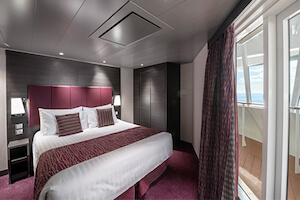 Suite Aurea with Angled Balcony Suite Aurea with Angled Balcony