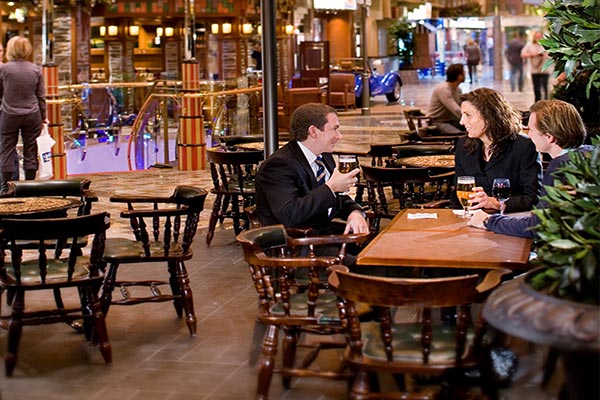 Allure of the Seas Bars & Lounges Allure of the Seas Bars & Lounges