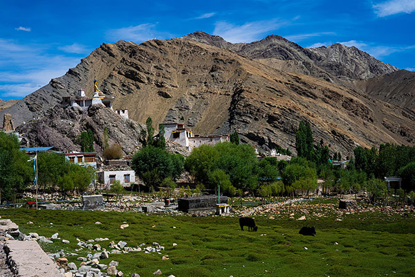 Leh & Ladakh, Beyond the Ordinary Leh & Ladakh, Beyond the Ordinary