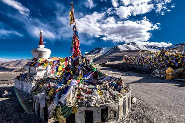 Leh & Ladakh, Beyond the Ordinary Leh & Ladakh, Beyond the Ordinary