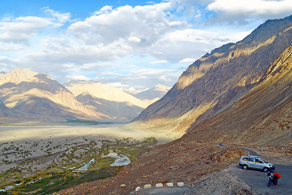 Leh & Ladakh, Beyond the Ordinary Leh & Ladakh, Beyond the Ordinary
