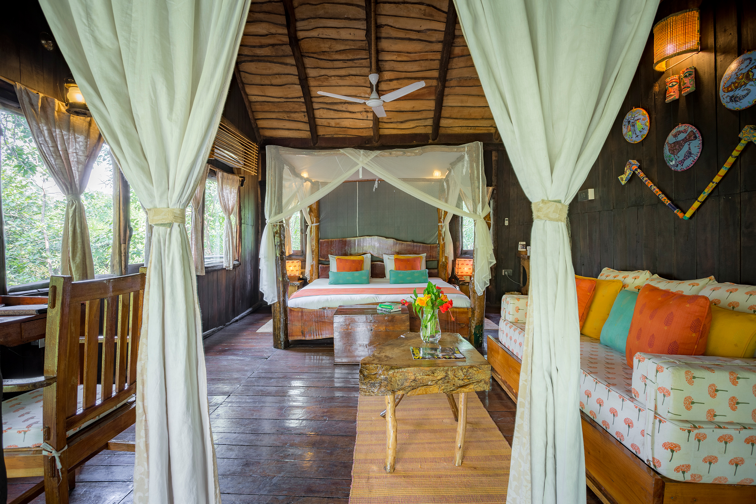 Tree house hideaway Tree house hideaway