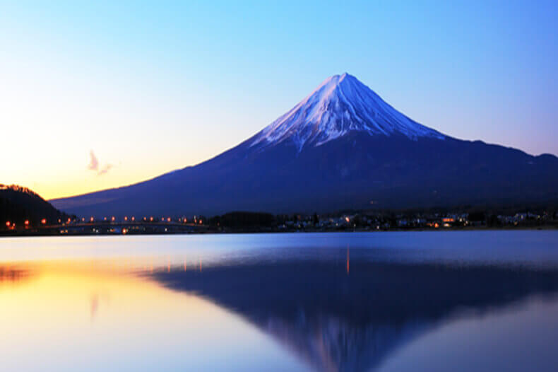 Essential Japan 